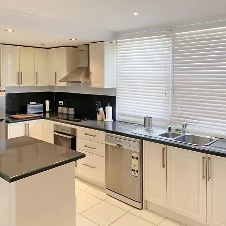 City Center - Comfortable 2-Bedroom Apartment Armidale Exterior photo