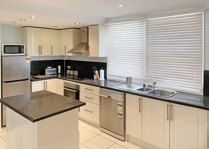 City Center - Comfortable 2-Bedroom Apartment